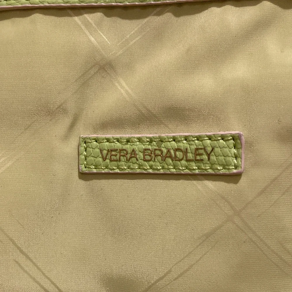 Vera Bradley Green Handbag Cross Body Zip Closure Adjustable Strap Hidden Pocket
